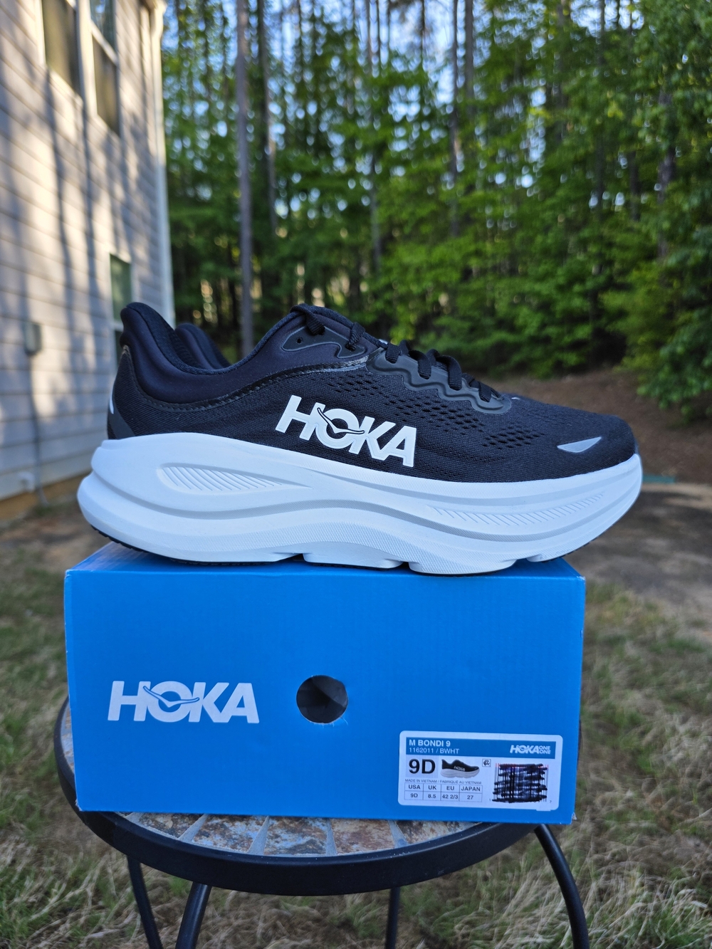 Hoka Bondi 9 1162011 BWHT Black/White Running Shoe Men Size 9 D Worn 1x With Box